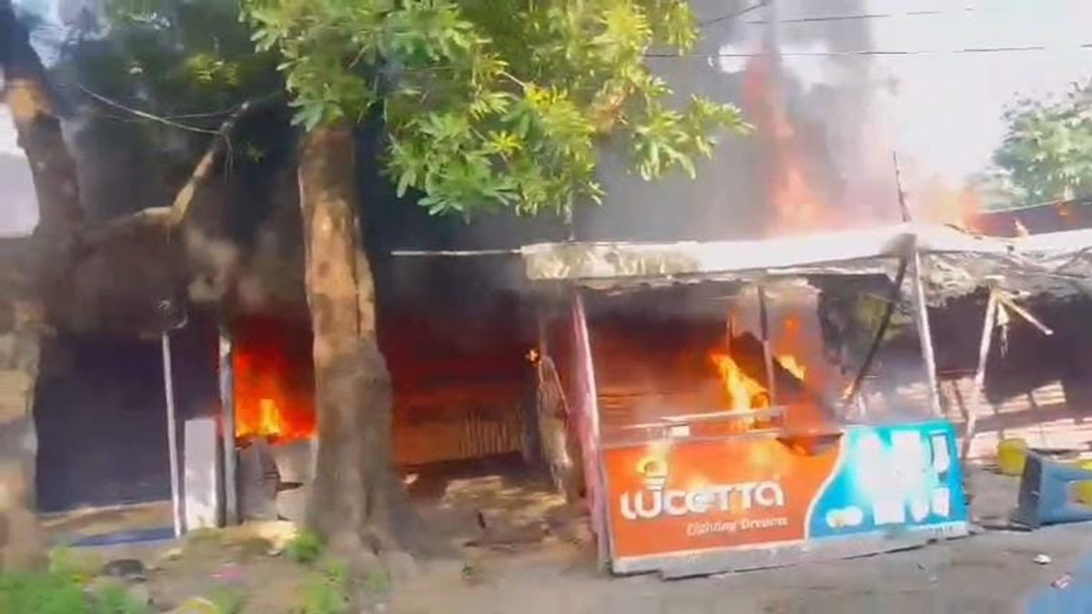 Fire at a sidewalk stall