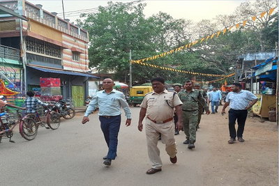 बहरागोड़ा: रामनवमी पर पुलिस का कड़ा संदेश, प्रशासन ने निकाला 'फ्लैग मार्च'