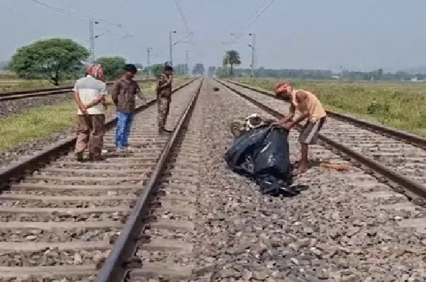 Chaibasa News :  रेलवे ट्रैक से युवक-युवती का शव बरामद, प्रेम-प्रसंग एंगल से जांच शुरू