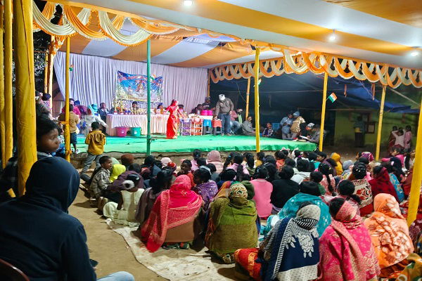 पूर्वी सिंहभूम: मधुआबेड़ा में सरस्वती पूजा पर खेलकूद प्रतियोगिता संपन्न, विजेताओं को मिला सम्मान