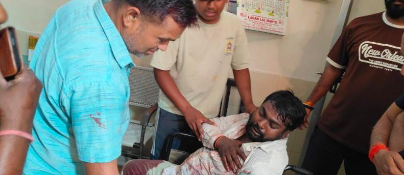 हजारीबाग :  दंपती पर अंधाधुंध फायरिंग, पत्नी की मौत; पति रिम्स रेफर