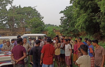 Jamshedpur :  युवक का पेड़ में लटकता मिला शव, जांच में जुटी पुलिस