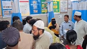 चतरा :  सदर अस्पताल में प्रसव के दौरान जच्चा-बच्चा की मौत, परिजनों ने किया हंगामा