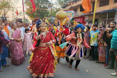 जादूगोड़ा: विजयादशमी पर निकली भव्य शोभायात्रा, झाकियों ने मन मोहा