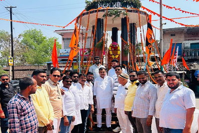 पलामू: दिवगंत विदेश सिंह की पुण्यतिथि पर दी गई श्रद्धांजलि, लोगों ने किया याद