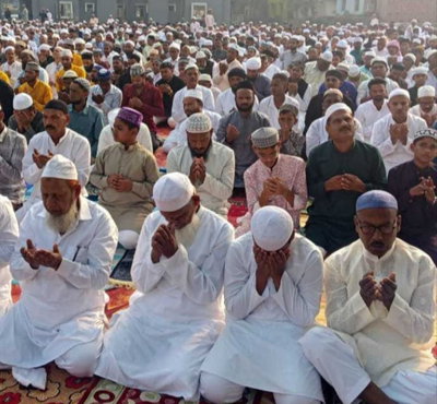 Ranchi News :  ईदगाहों व मस्जिदों में अदा की गई बकरीद की नमाज, मांगी अमन-चैन की दुआ