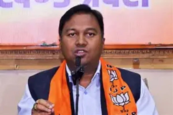 झारखंड में एंबुलेंस पर करोड़ों खर्च, फिर भी कंधों पर अस्पताल जाने को मजबूर मरीज : अजय साह