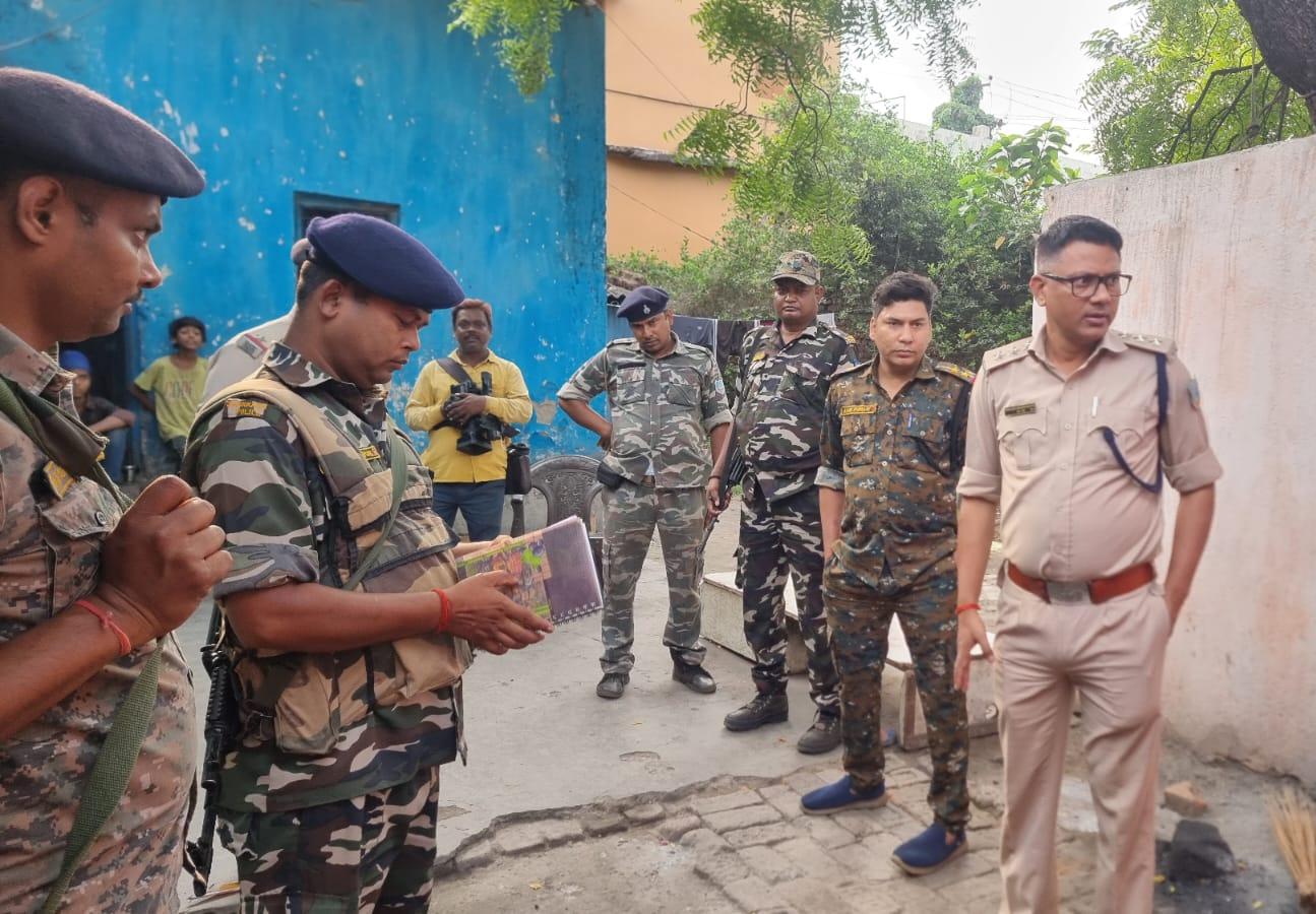 Dhanbad News :  जामाडोबा में वर्चस्व को लेकर गोलीबारी, सीने में गोली लगने से युवक गंभीर रूप से घायल