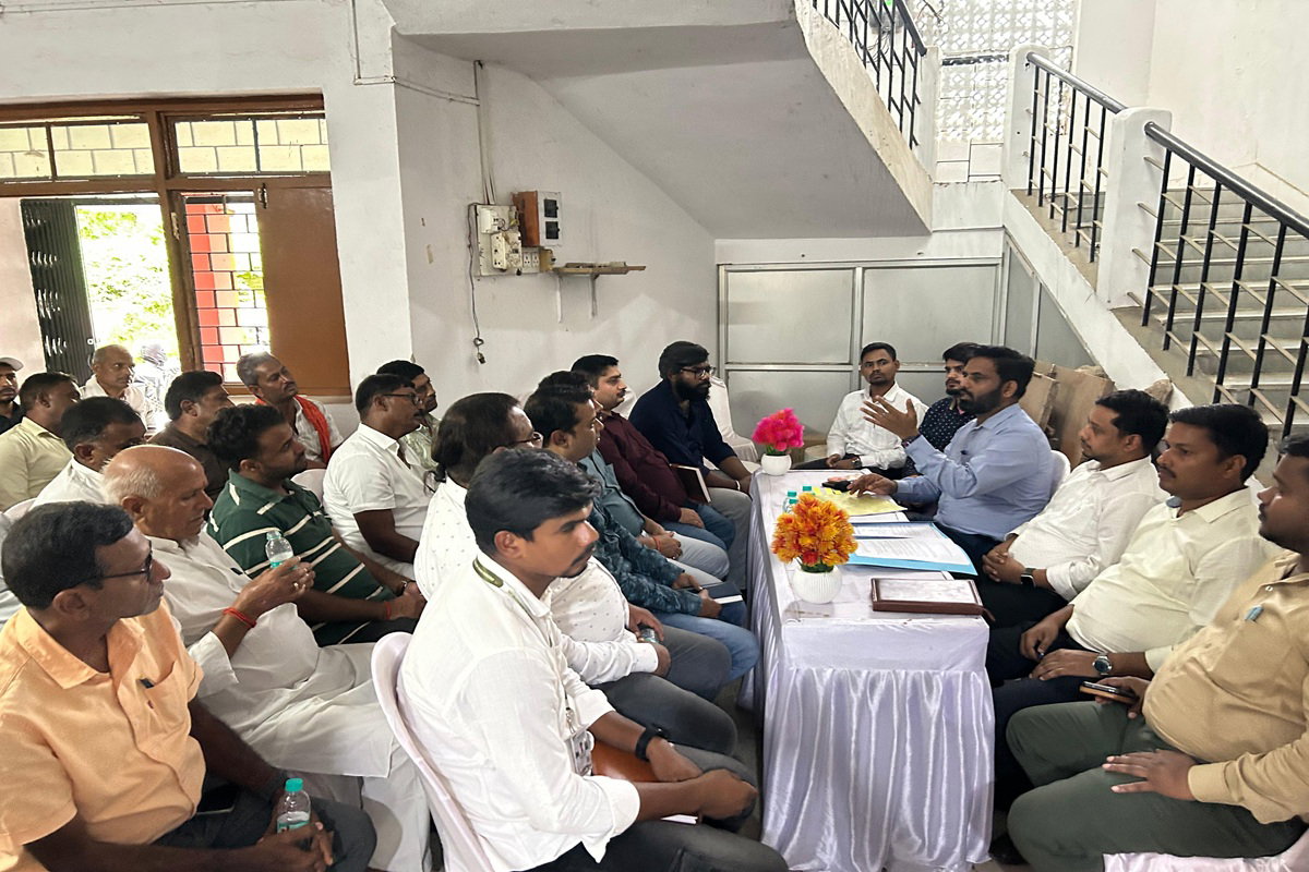 Palamu News : बिना पर्यावरणीय मंजूरी नहीं चलेंगे ईंट भट्ठे, अवैध मिट्टी खनन पर होगी सख्त कार्रवाई