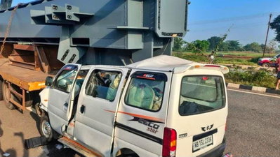 बेड़ो में कार अनियंत्रित होकर ट्रेलर में जा घुसी, कार चालक की मौत