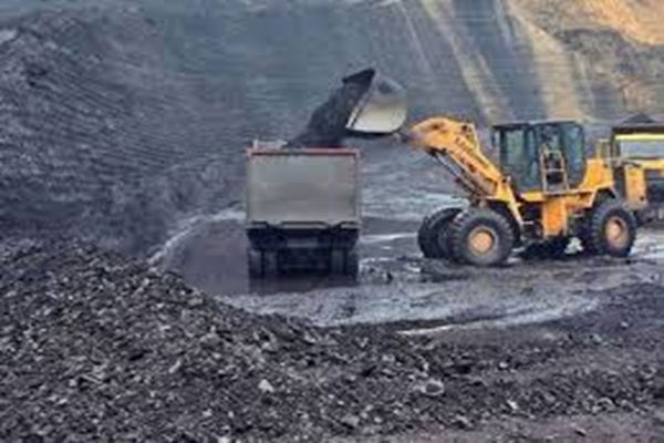 बोकारो :  अवैध कोयला खनन रोकने गई KBP माइनिंग टीम पर जानलेवा हमला, अधिकारी समेत दो घायल