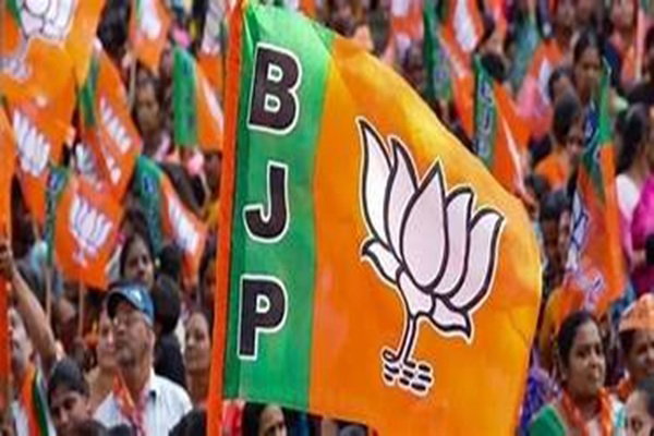 Social Media से : झारखंड भाजपा के पदधारी- संयोग या प्रयोग?