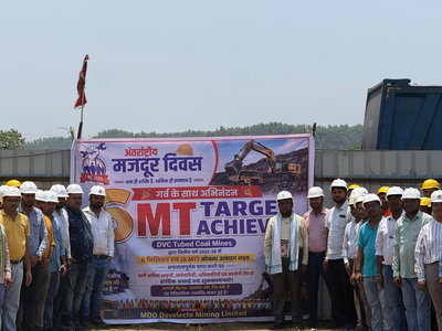 Latehar News :   DVC ने जतायी खान सुरक्षा व लक्ष्‍य प्राप्ति के प्रति प्रतिबद्धता