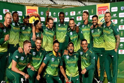 साउथ अफ्रीका ने सीरीज पर जमाया कब्जा, वेस्टइंडीज को 2 विकेट से हराया