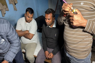 कैमूर में निगरानी विभाग की बड़ी कार्रवाई, कृषि विभाग के दो अधिकारी घूस लेते गिरफ्तार