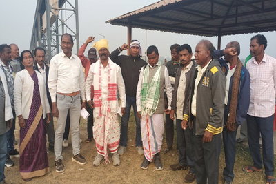 पेसा कानून में बदलाव की मांग को लेकर जोरदार प्रदर्शन, ‘हमारा गांव में हमारा राज’ के लगे नारे