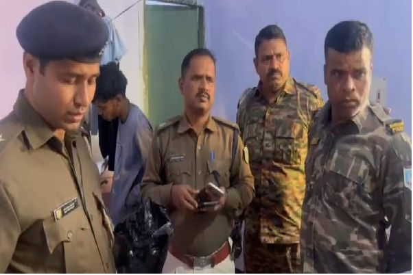 गिरिडीह :  किराए के मकान में फंदे से लटकता मिला 11वीं की छात्रा का शव