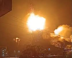 कोडरमा : हाईटेंशन तार से निकली चिंगारी से फर्नीचर गोदाम में लगी आग, 50 लाख के सामान जलकर राख