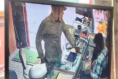 जमशेदपुर :  ज्वेलरी शॉप से दिनदहाड़े लाखों के गहनों की चोरी, वारदात CCTV में कैद