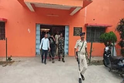 झारखंड :  JEE मेन्स परीक्षा से पहले बड़े घोटाले का खुलासा, विश्वविद्यालय कर्मी समेत तीन गिरफ्तार