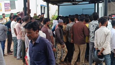 Lohardaga :  ट्रक की चपेट में आकर पति व गर्भवती पत्नी की मौत, वाहन जब्त, चालक फरार