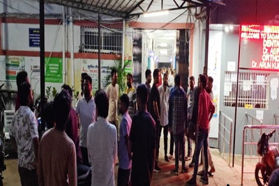 Giridih News :  तेज रफ्तार बाइक की चपेट में आकर महिला की मौत, चालक हिरासत में