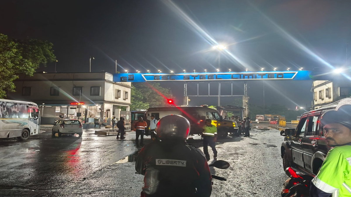 Bokaro News :   स्टील प्लांट के खुले नाले में गिरने से ग्रामीण की मौत, परिजनों ने की मुआवजे की मांग