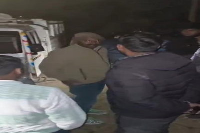 गढ़वा : पशु तस्करी रोकने पर कुख्यात अपराधी खुस्तर अंसारी ने ग्रामीणों पर तानी पिस्तौल