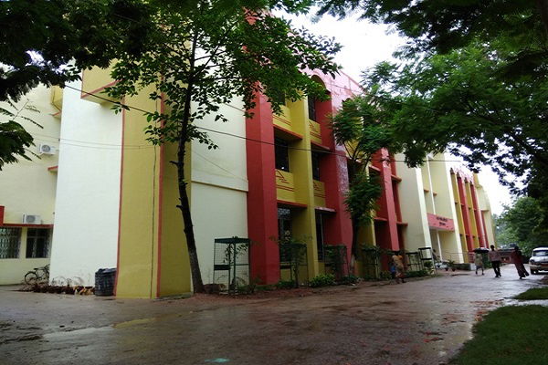 लातेहार: केस डायरी पेश नहीं करने पर कोर्ट सख्त, मांगा स्पष्टीकरण