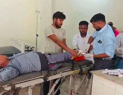 Chatra News :  छठी समारोह से लौट रही सवारी गाड़ी पलटी, 20 घायल, 6 की हालत गंभीर