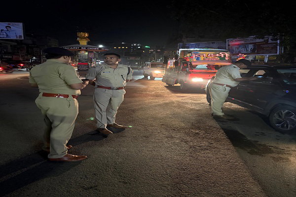 ट्रैफिक नियम तोड़ने वालों पर रांची पुलिस की बड़ी कार्रवाई, तीन दिन में कटे करीब 10 हजार चालान