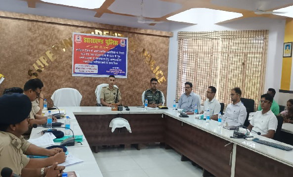 नक्‍सलियों को मिल रहा सरकार की आत्‍मसमपर्ण नीति का लाभ : लातेहार SP