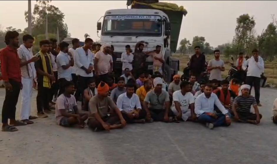 Palamu News :  NDRF की टीम आज डूबे युवक की करेगी तलाश, देर रात हटा सड़क जाम