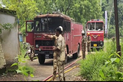 Bokaro :  रिटायर्ड हवलदार के आवास में लगी आग, सभी संपति जलकर खाक