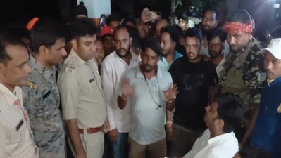 Giridih News : SIR का वीडियो बनाने पर विवाद, ग्रामीणों ने सरिया BDO समेत कई कर्मियों को बनाया बंधक