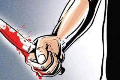 जमशेदपुर: मोबाइल चार्जर चोरी के संदेह में युवक पर धारदार हथियार से हमला, युवक की हालत नाजुक