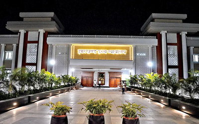 Court News :  लॉकडाउन में पेड़ कटाई मामले में HC ने सरकार से मांगी स्टेटस रिपोर्ट