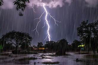 Jharkhand Weather :  13 जिलों में तेज आंधी व वज्रपात की संभावना, ऑरेंज अलर्ट जारी