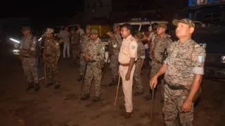 Jamshedpur News : बछड़ा चोरी को लेकर जुगसलाई में दो पक्षों में झड़प, पुलिस ने किया लाठीचार्ज