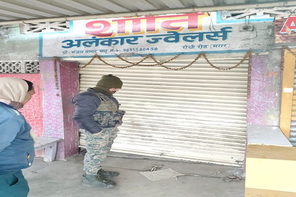 रामगढ़ :  चोरों ने ज्वेलरी शॉप को बनाया निशाना, सतर्कता से कोशिश नाकाम