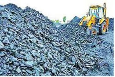 पुलिस-ग्रामीण संघर्ष की एक वजह, तुबेद कोलियरी के पीछे के रास्ते से संचालित अवैध कोयला कारोबार