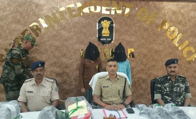 Latehar News : JJMP के दो उग्रवादी गिरफ्तार, AK-47 व SLR रायफल बरामद