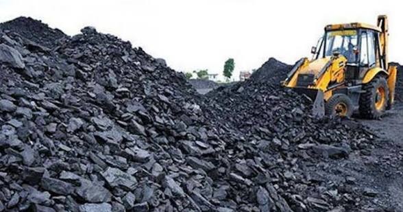 Jharkhand News : अपराधियों की मदद से कोयला कारोबार पर कब्जे की नीति से कारोबारियों की आफत