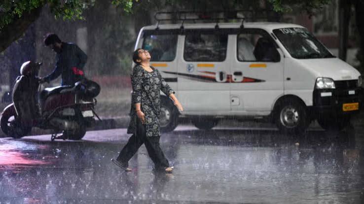 Jharkhand Weather :  मॉनसून ने पकड़ी रफ्तार, 9 जुलाई तक कई जिलों में भारी बारिश का अलर्ट