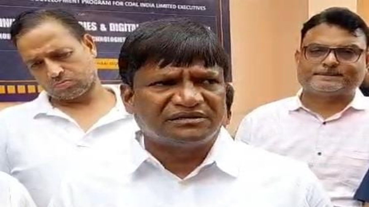 गिरगिट भी इतनी जल्दी रंग नहीं बदलता, जिनती जल्दी जयराम बदलते हैं : ढुल्लू महतो