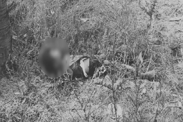 पाकुड़ :  खेत से डिलीवरी बॉय का शव बरामद, जांच में जुटी पुलिस