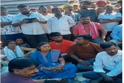 रामगढ़ फैक्ट्री ब्लास्ट :  मृतक मजदूरों के परिजनों को 21 लाख मुआवजा व अन्य शर्तों पर सहमति के बाद धरना समाप्त