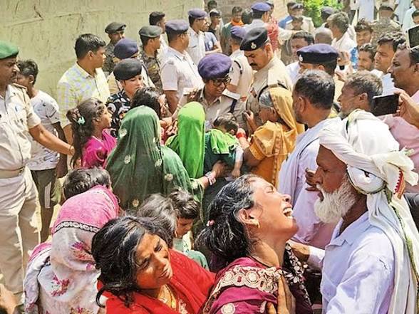 बेतिया:  जमीन विवाद में बुजुर्ग की हत्या, पत्नी-बेटी घायल