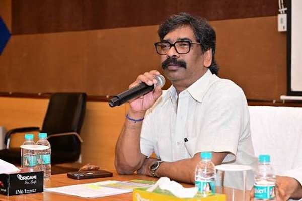 छात्रों को बात रखने के लिए मंच दिया है, सरकार उनकी समस्याओं को समझना चाहती है : CM हेमंत