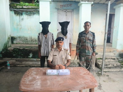 Deoghar News :   पालोजोरी से 2 साइबर अपराधी गिरफ्तार, 4 मोबाइल फोन व 3 सिम कार्ड बरामद